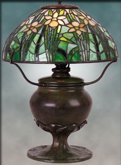 Tiffany Daffodil Shaded Table Lamp
